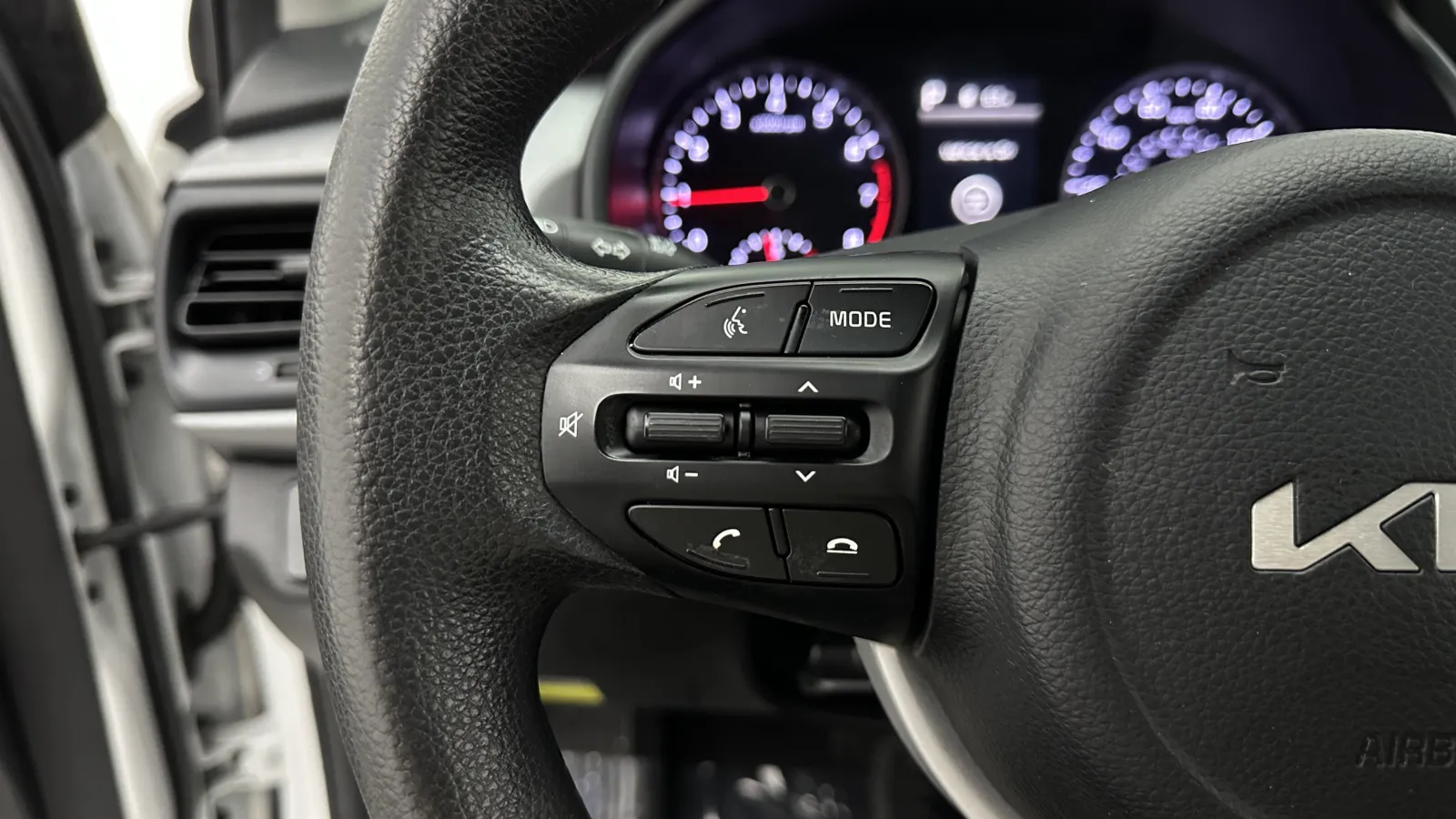 Kia Rio photo 19