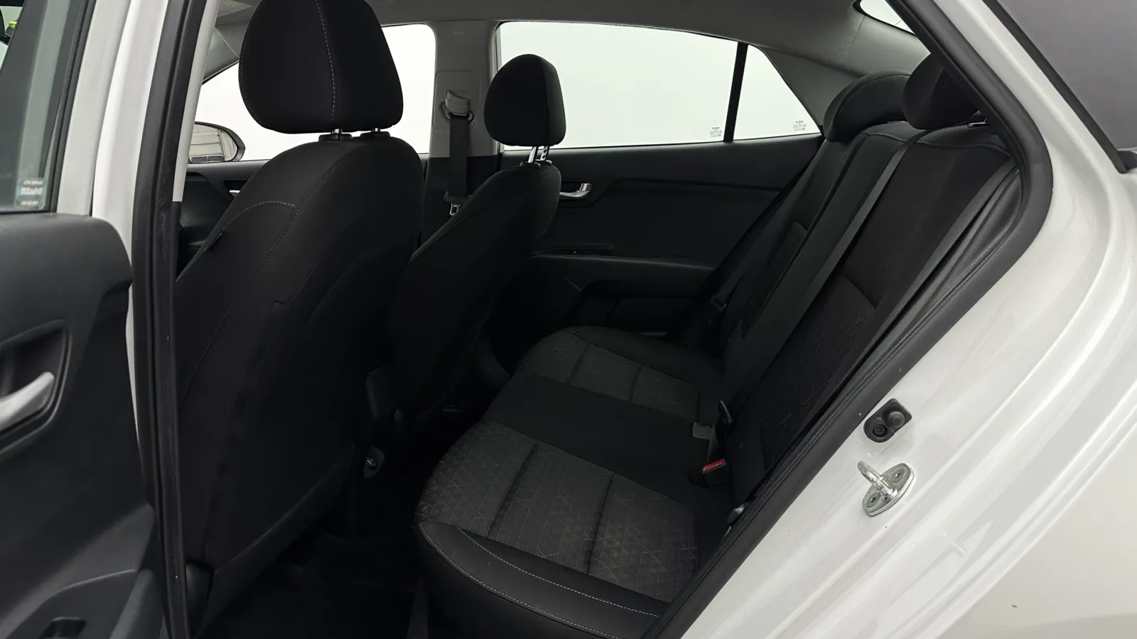 Kia Rio photo 22