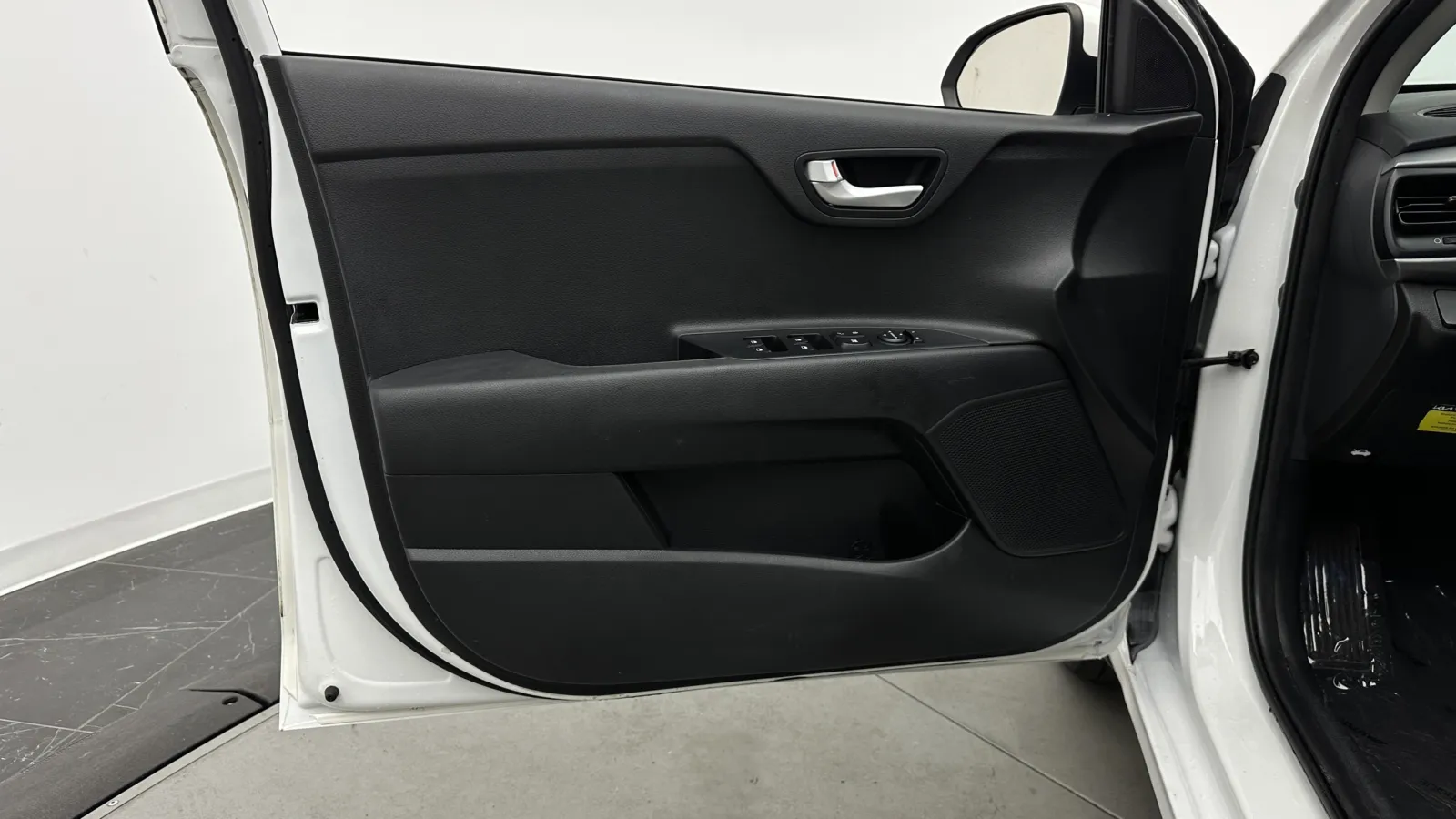 Kia Rio photo 11