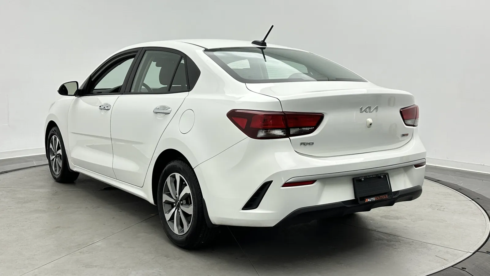 Kia Rio photo 4