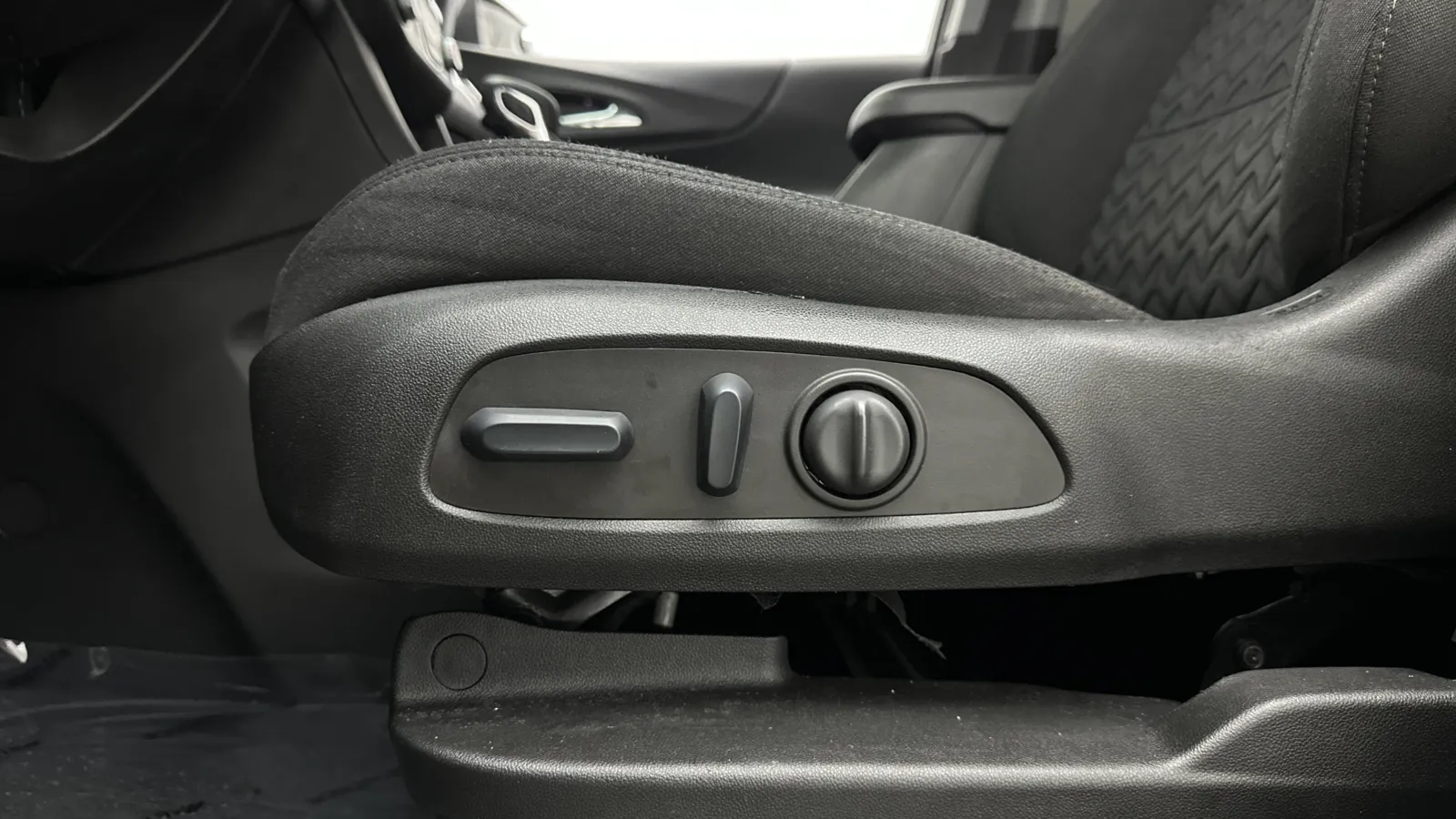 Chevrolet Equinox photo 13