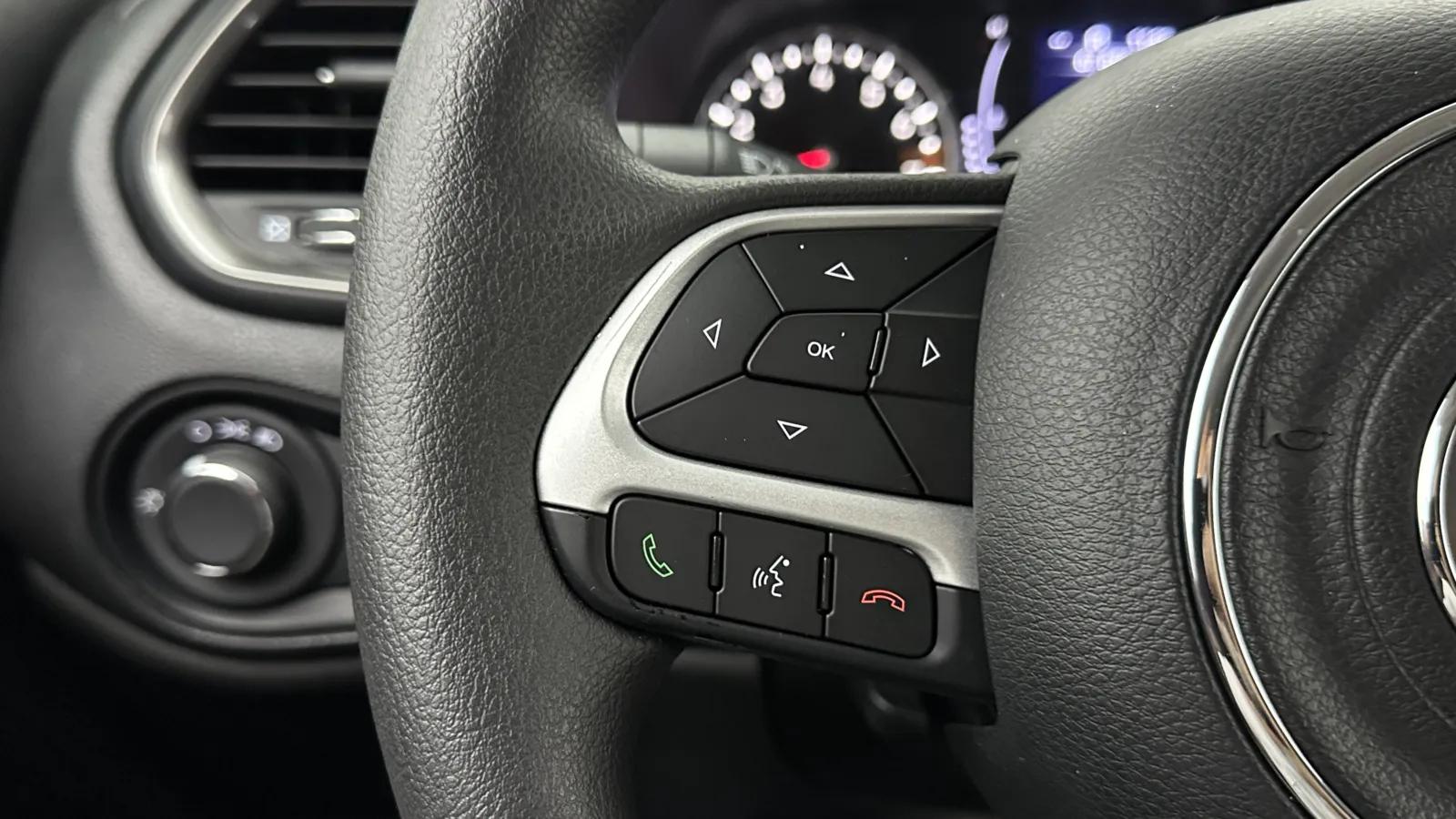 Jeep Renegade photo 20