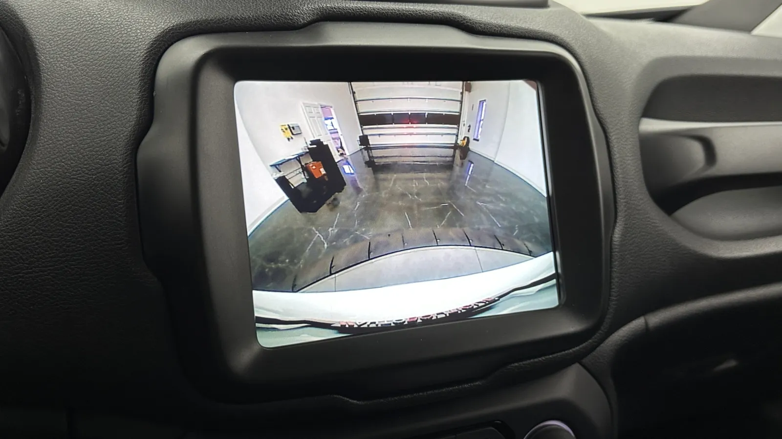 Jeep Renegade photo 22