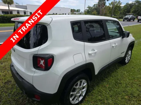More photos of 2023 Jeep Renegade Latitude at Auto Boutique Florida, FL