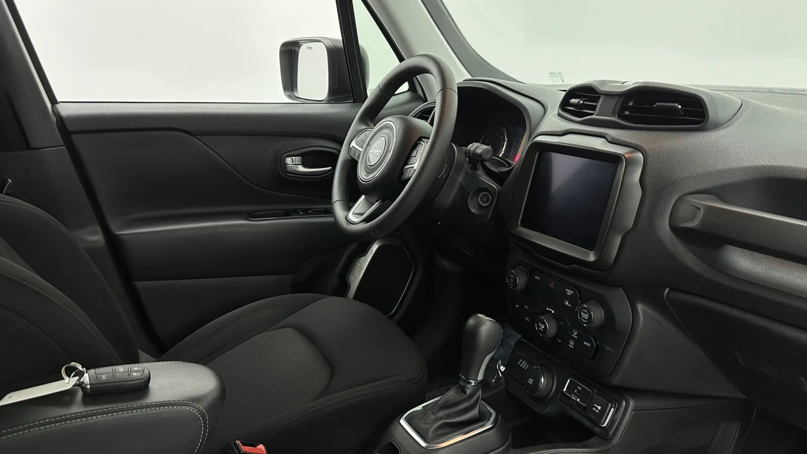 Jeep Renegade photo 35