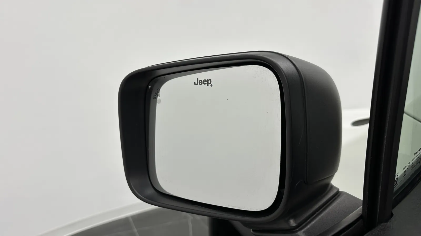 Jeep Renegade photo 12