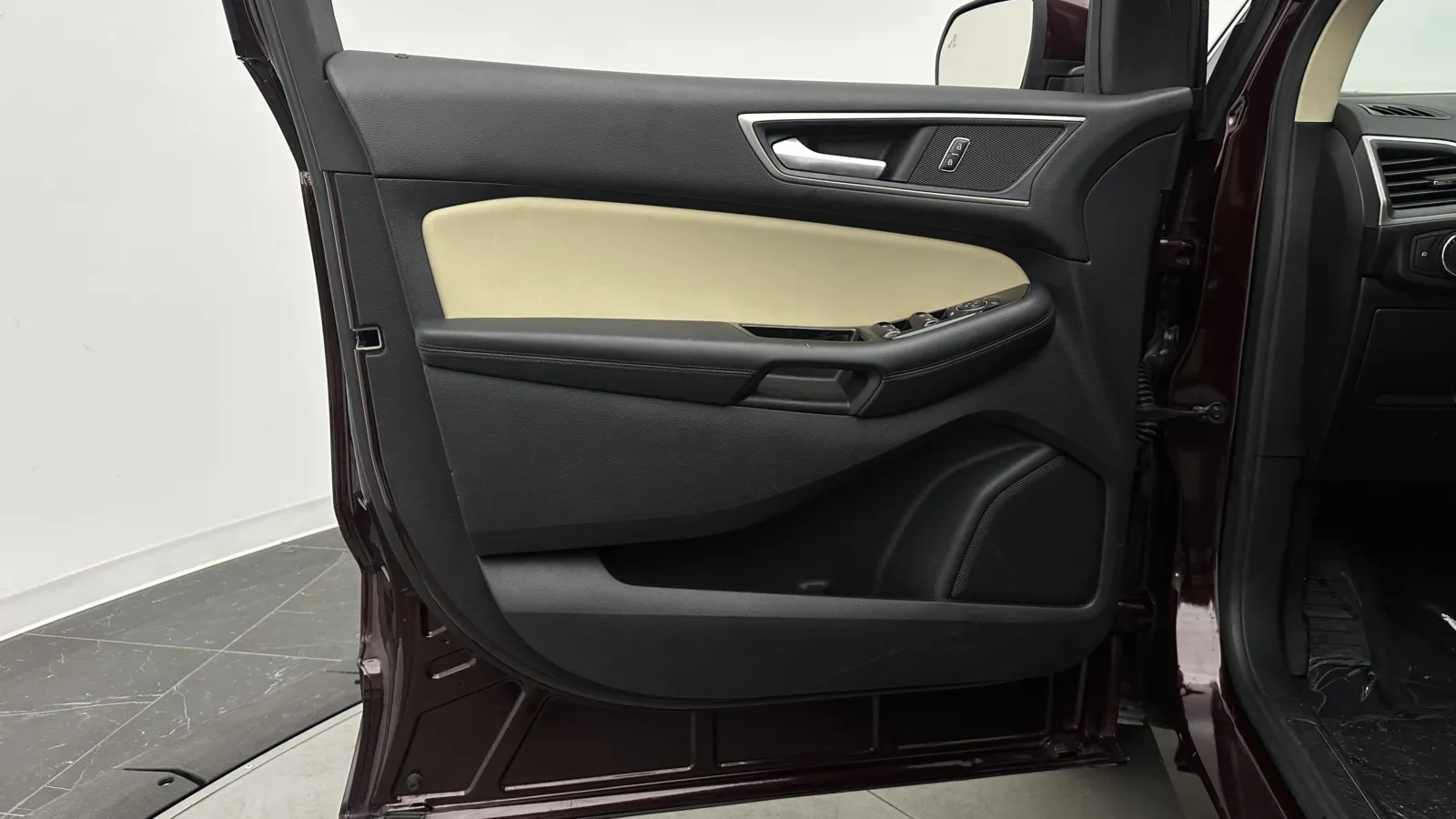 Ford Edge photo 12