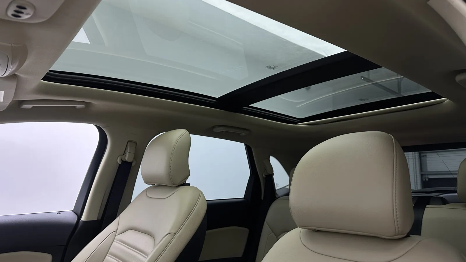 Ford Edge photo 5
