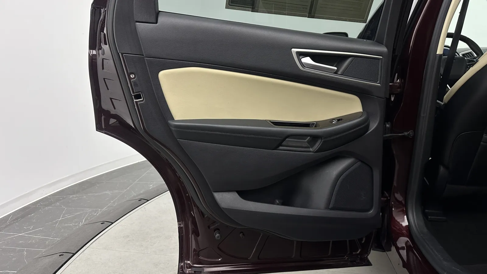 Ford Edge photo 26