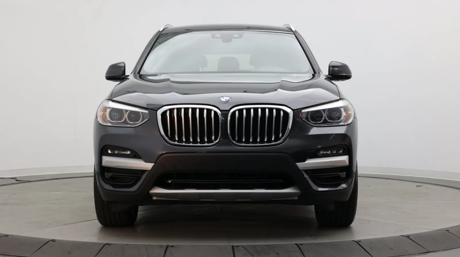 BMW X3 photo 2