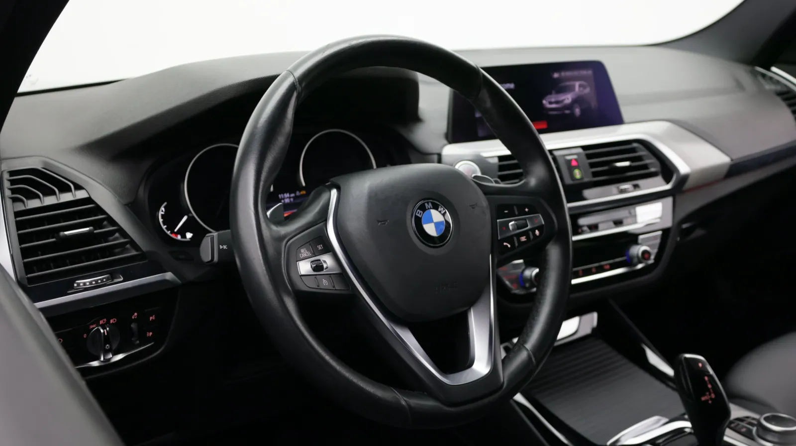 BMW X3 photo 9