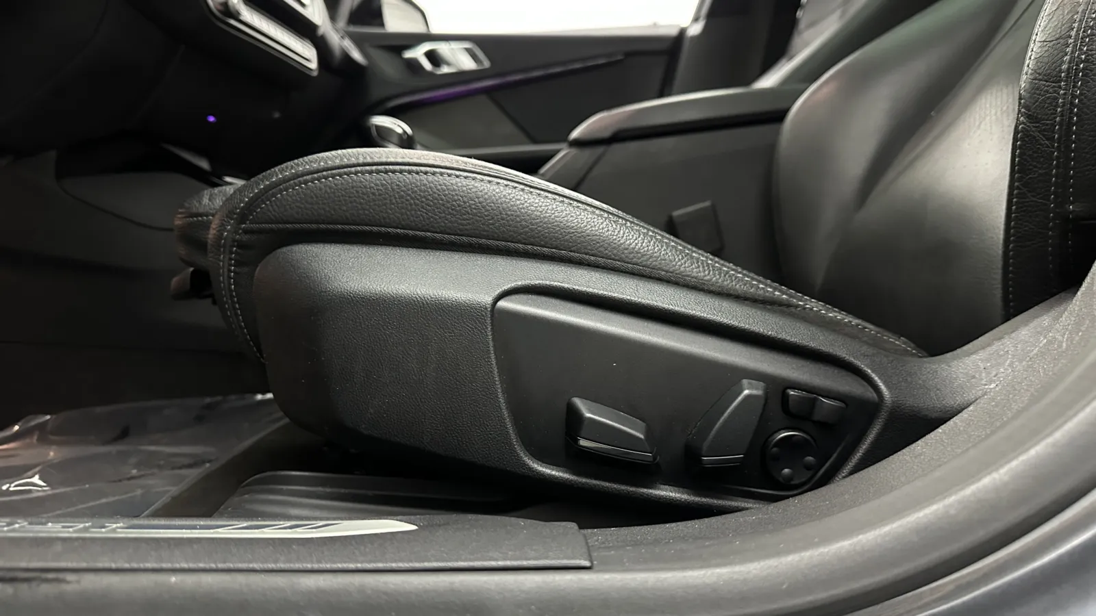 BMW 2 Series photo 18