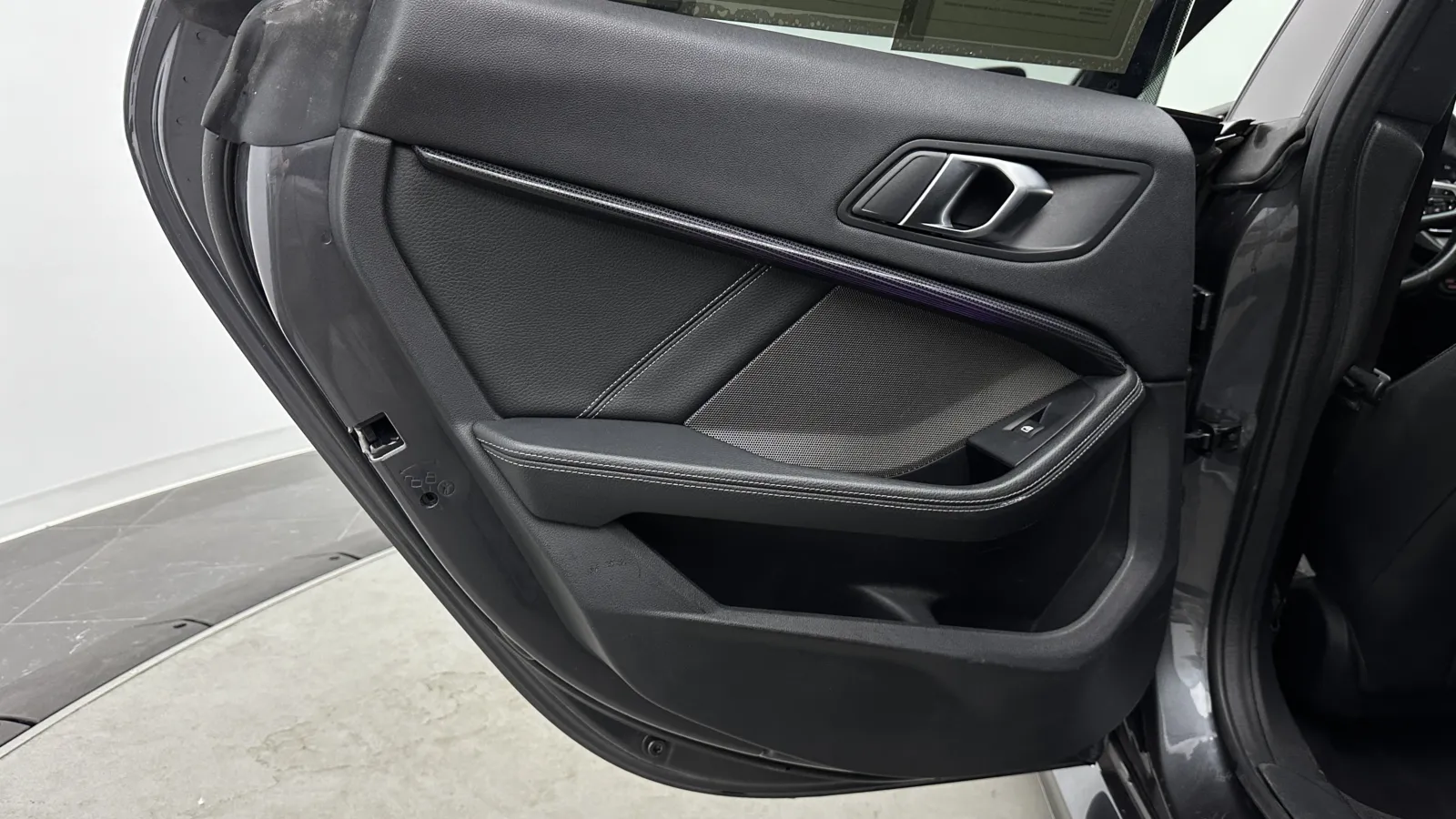 BMW 2 Series photo 30