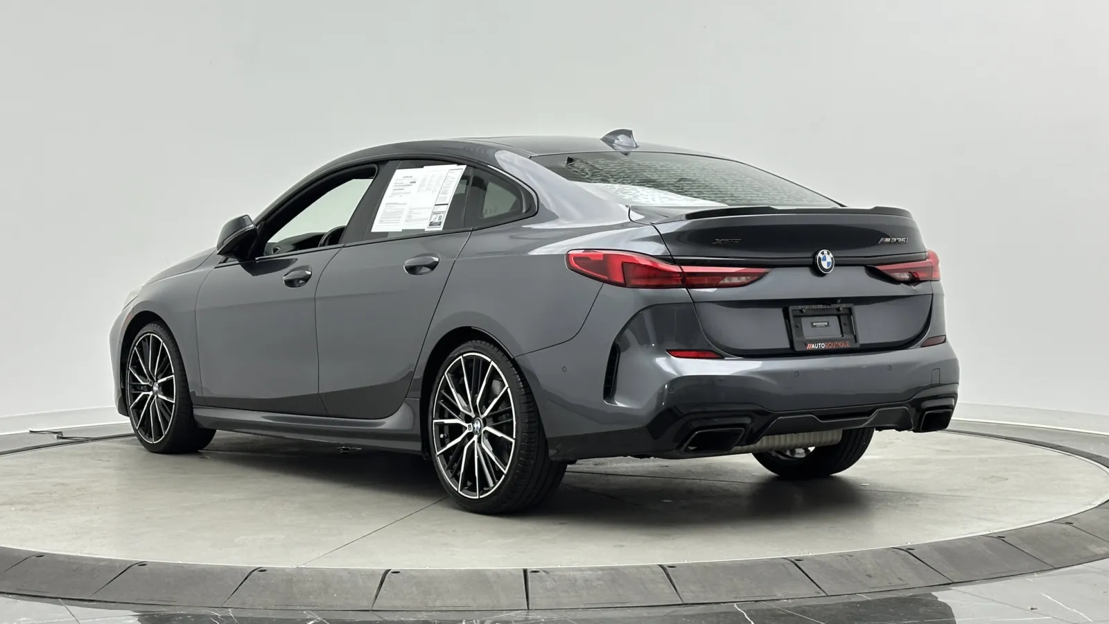 BMW 2 Series photo 7
