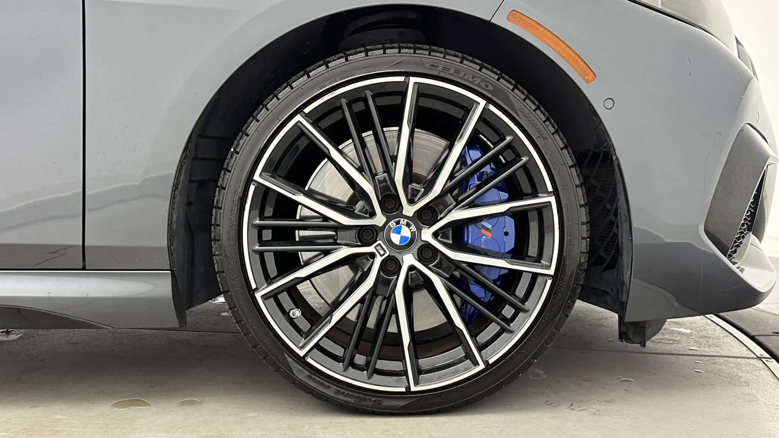 BMW 2 Series photo 10