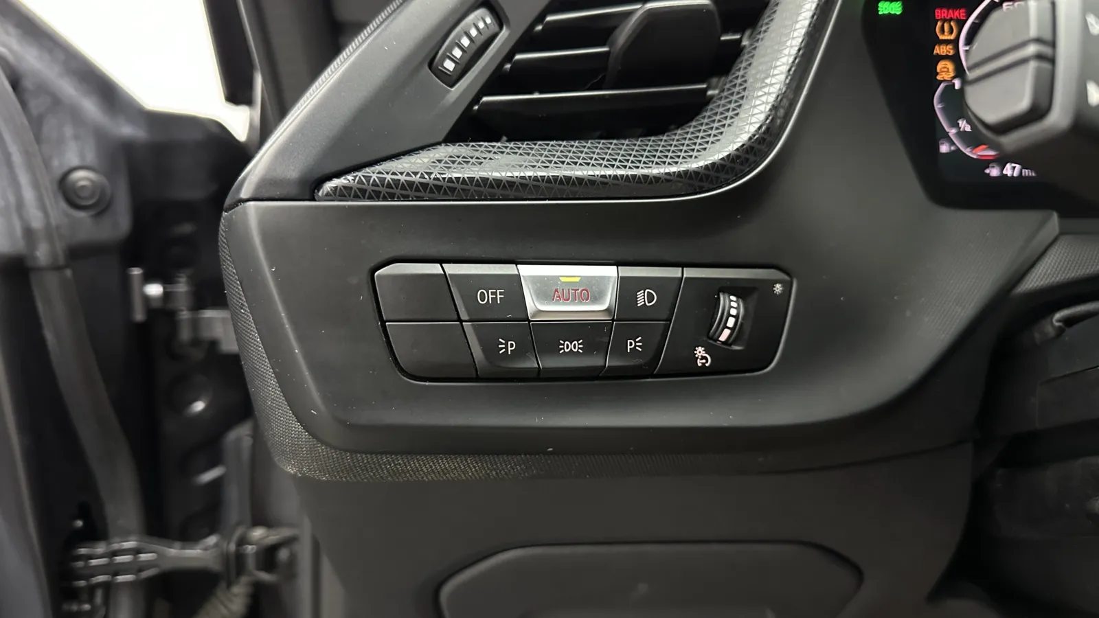 BMW 2 Series photo 20