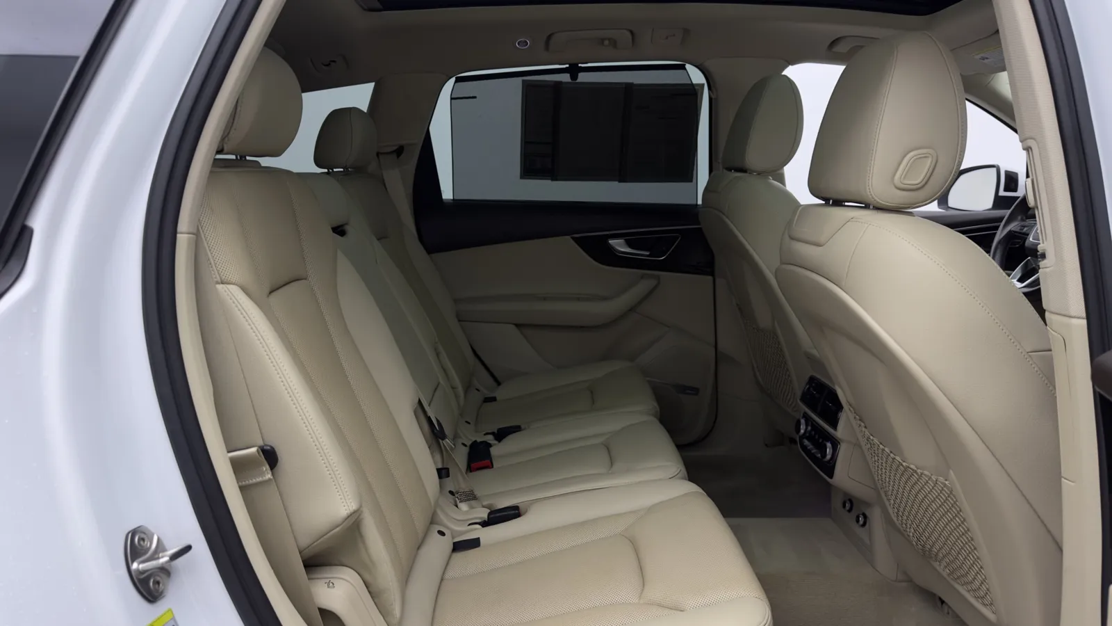 Audi Q7 photo 37