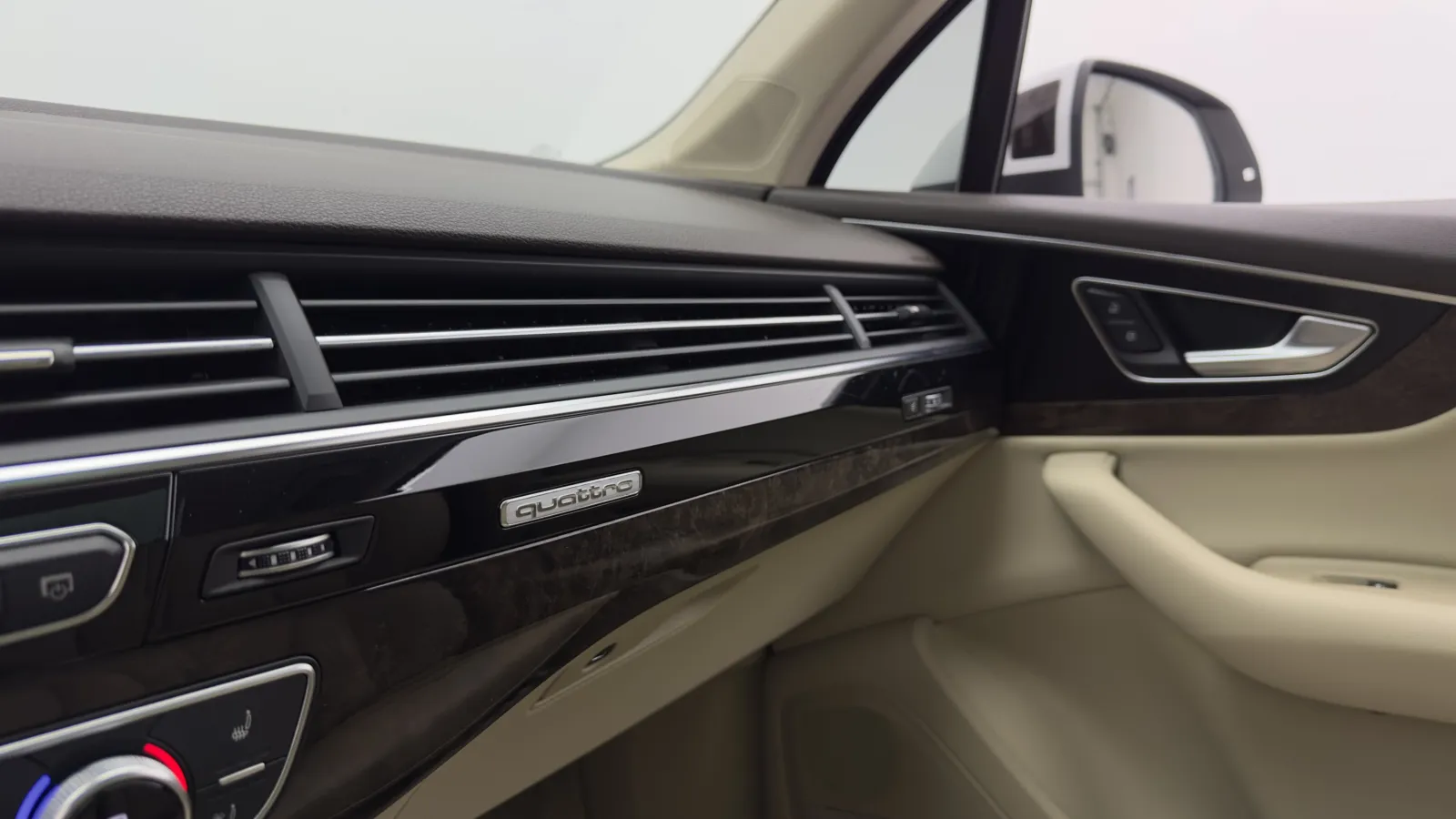 Audi Q7 photo 22