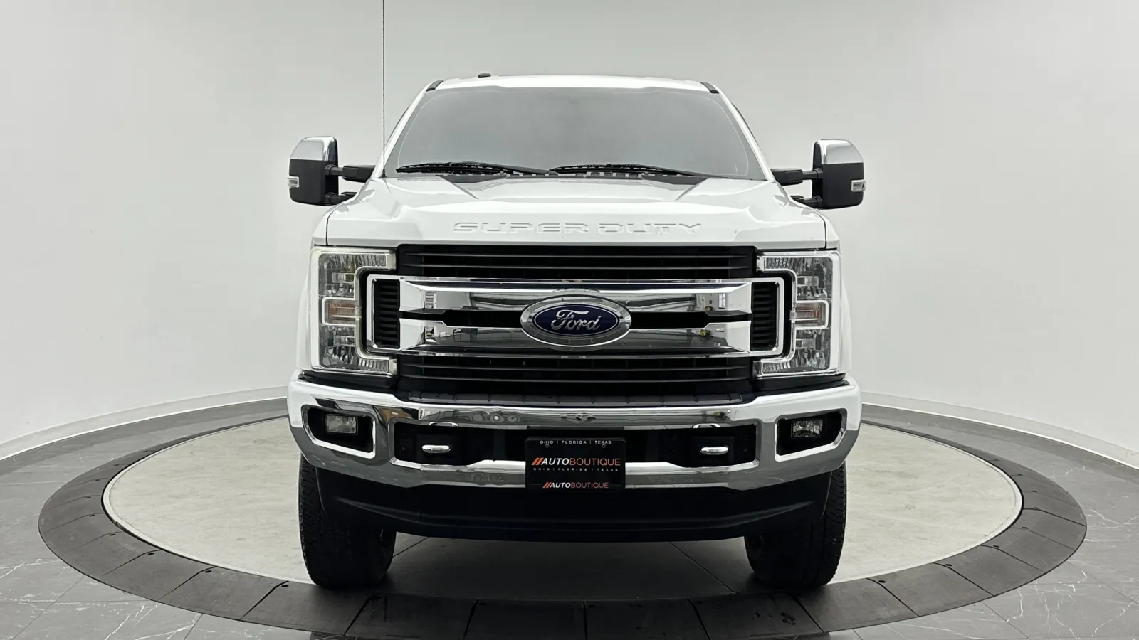 Ford F-250 photo 2