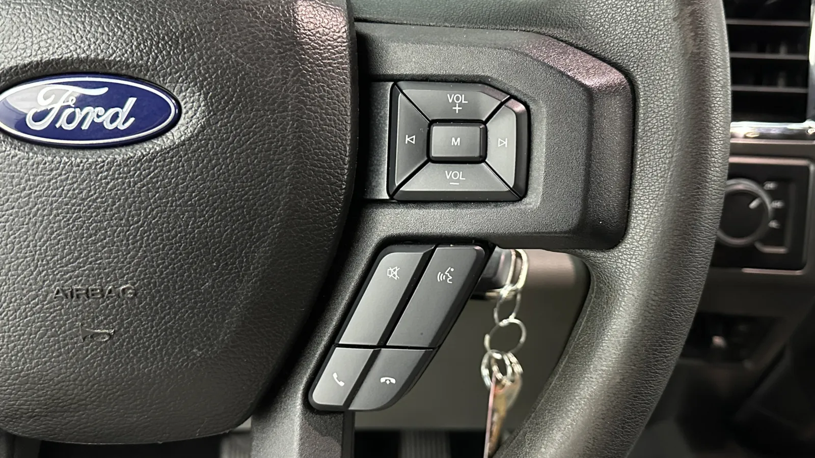 Ford F-250 photo 24