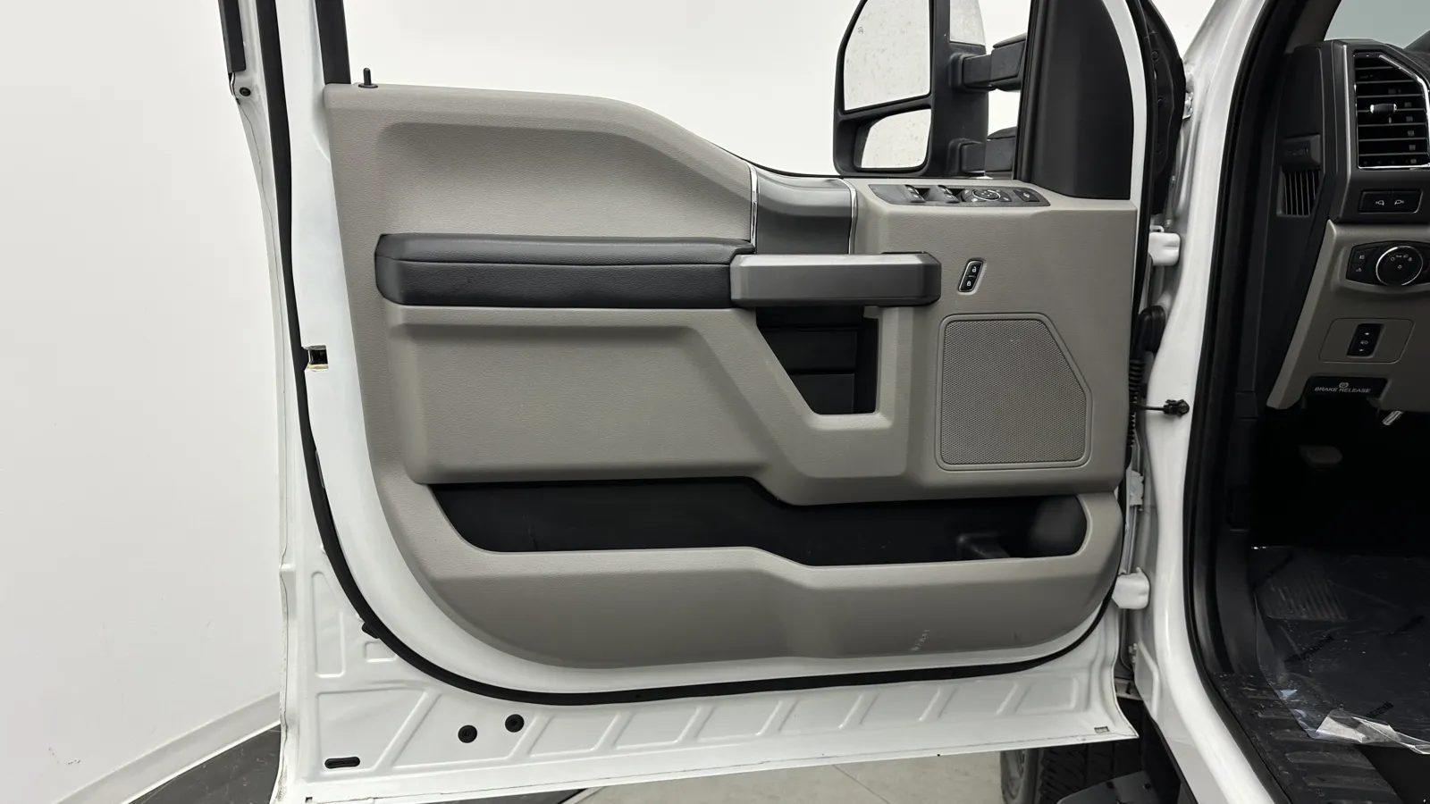 Ford F-250 photo 11