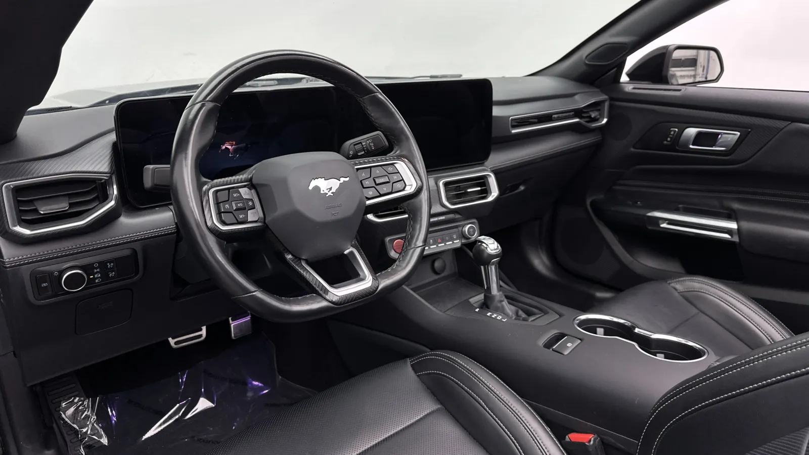 Ford Mustang photo 10