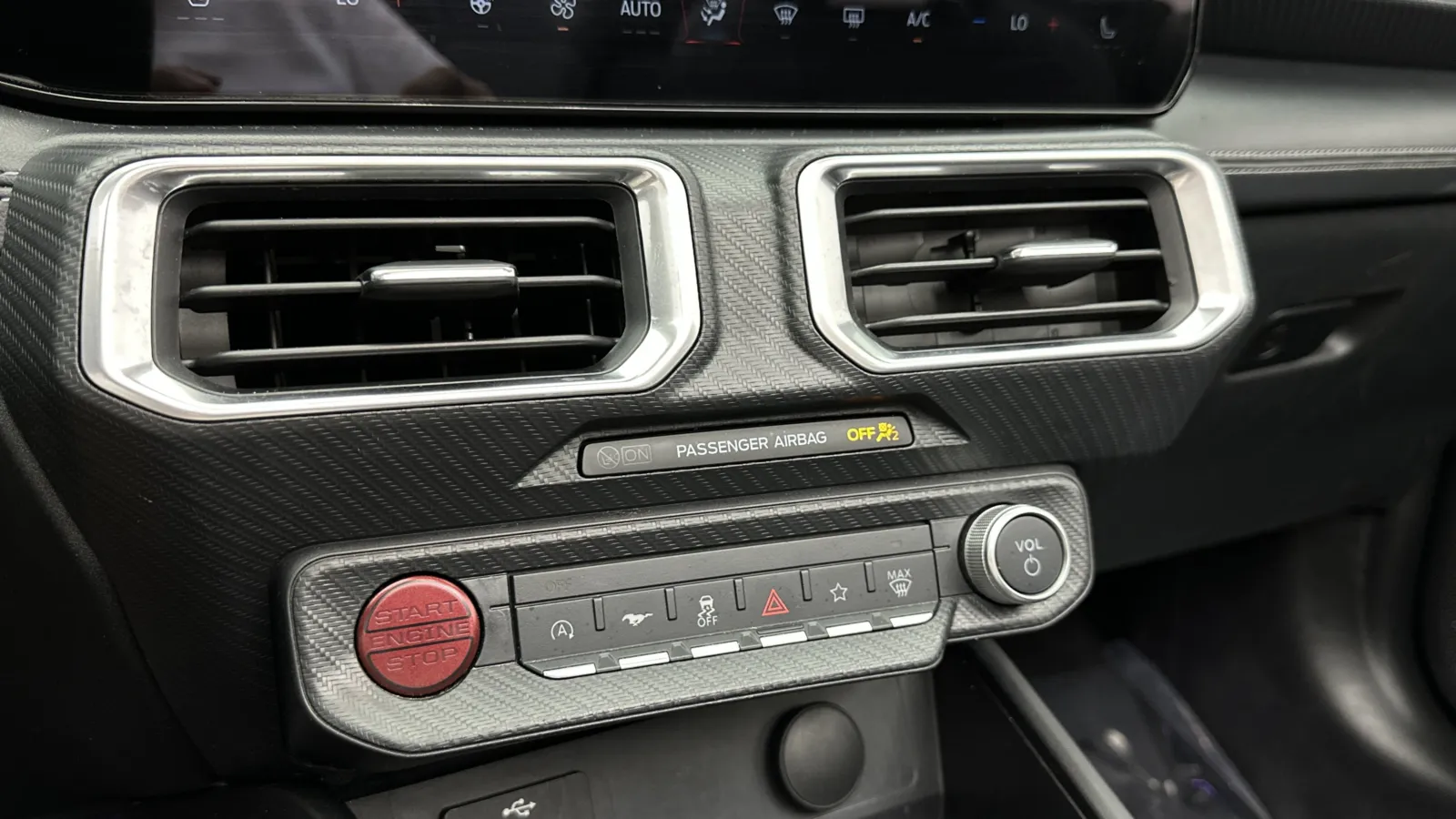 Ford Mustang photo 17