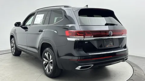 More photos of 2024 Volkswagen Atlas 2.0T SE at Auto Boutique Florida, FL