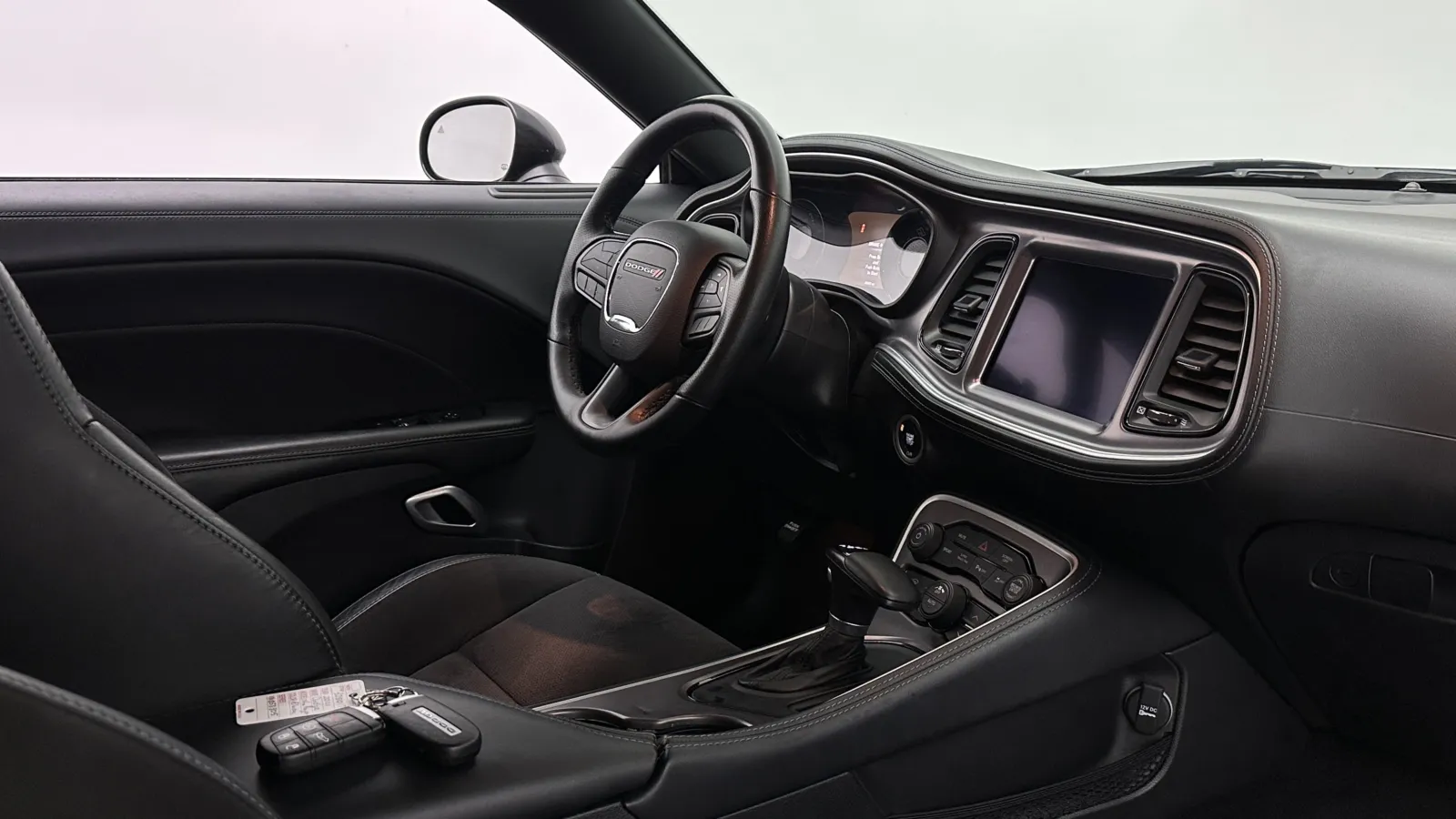 Dodge Challenger photo 27
