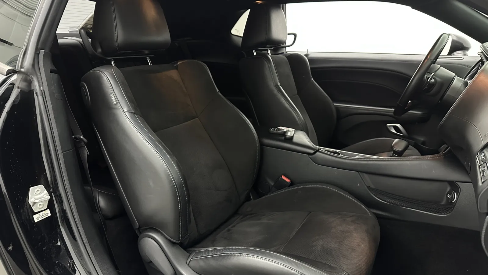 Dodge Challenger photo 28