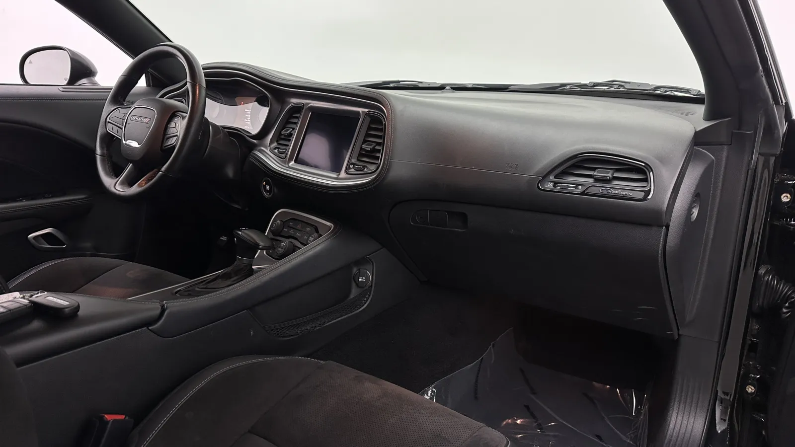 Dodge Challenger photo 29
