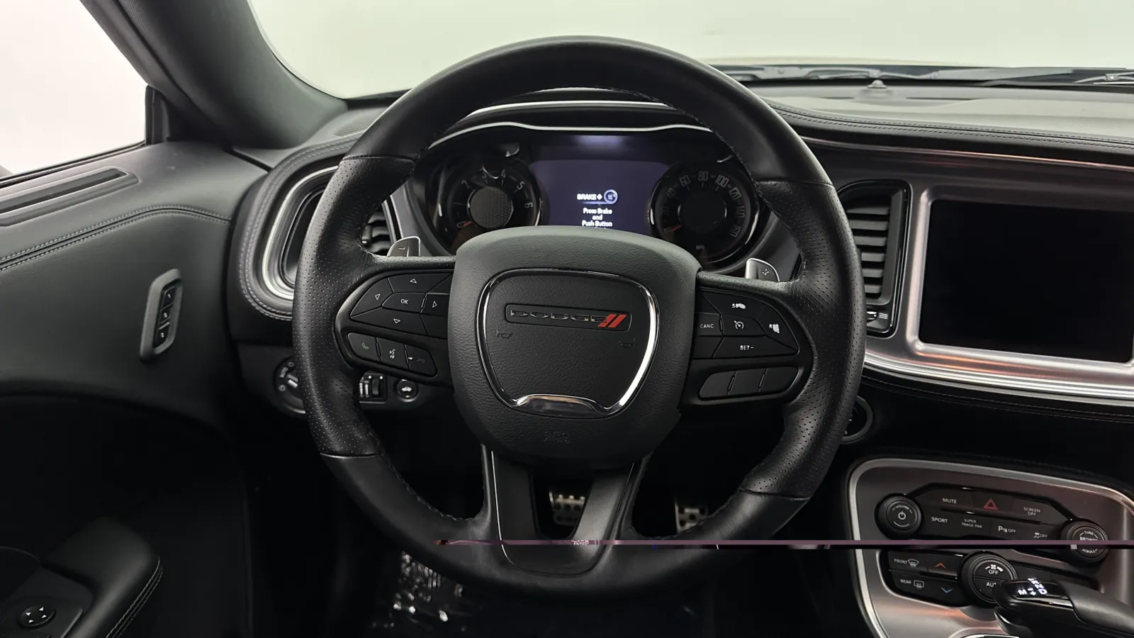 Dodge Challenger photo 24