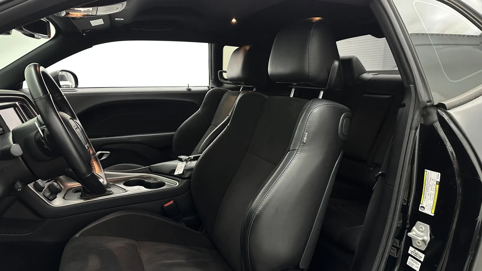 Dodge Challenger photo 15