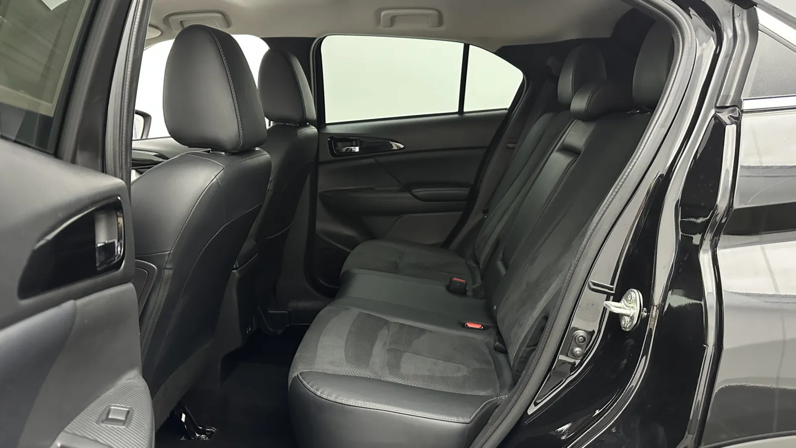 Mitsubishi Eclipse Cross photo 21