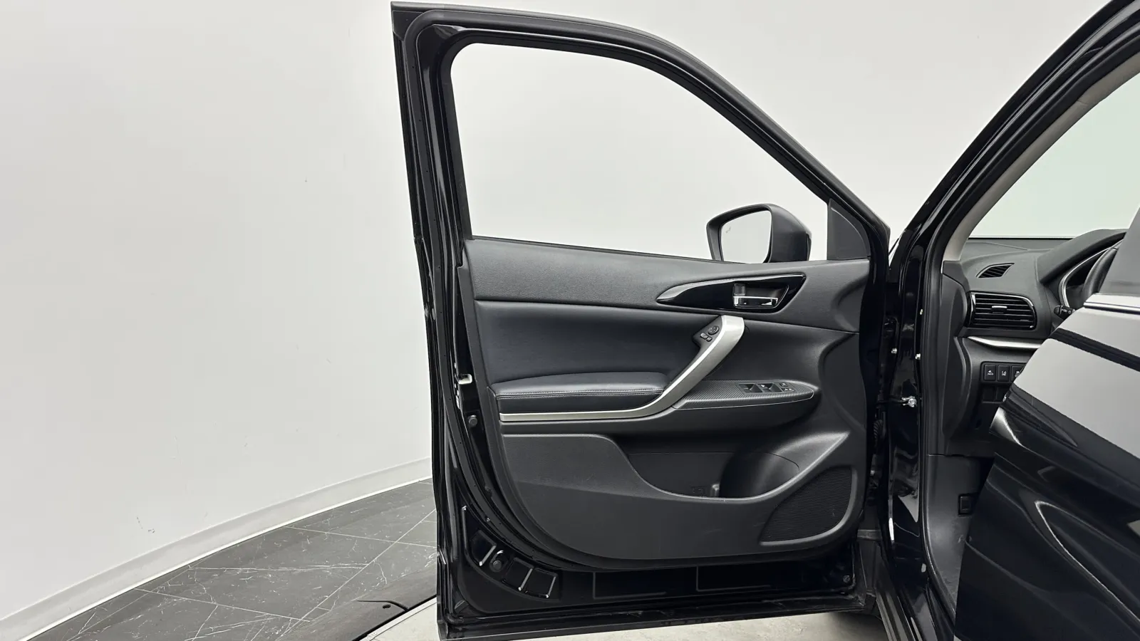 Mitsubishi Eclipse Cross photo 9