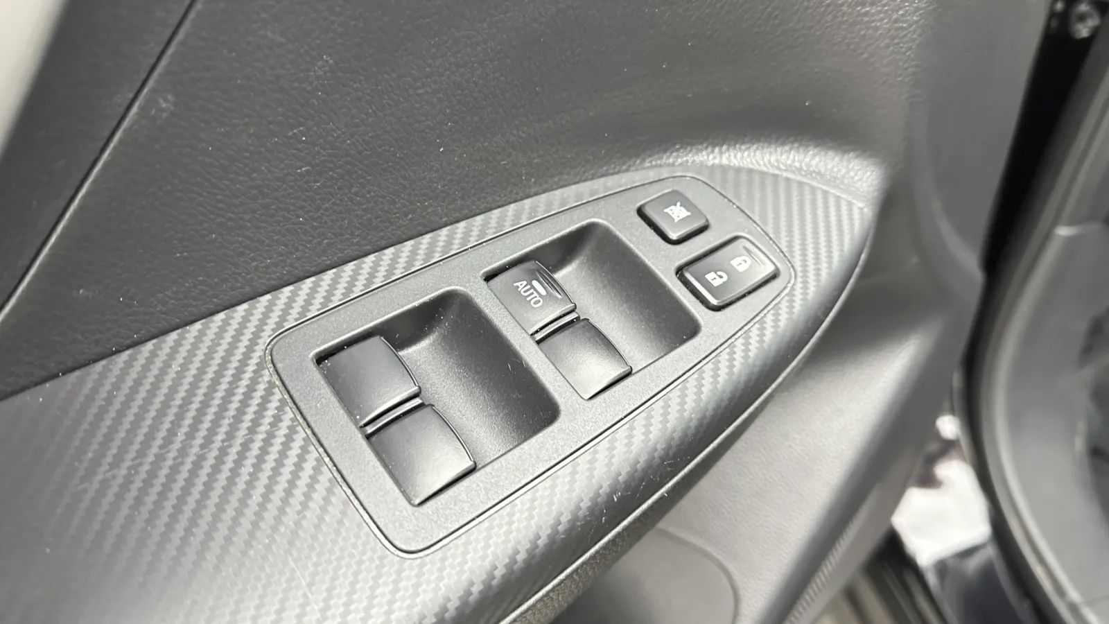 Mitsubishi Eclipse Cross photo 10