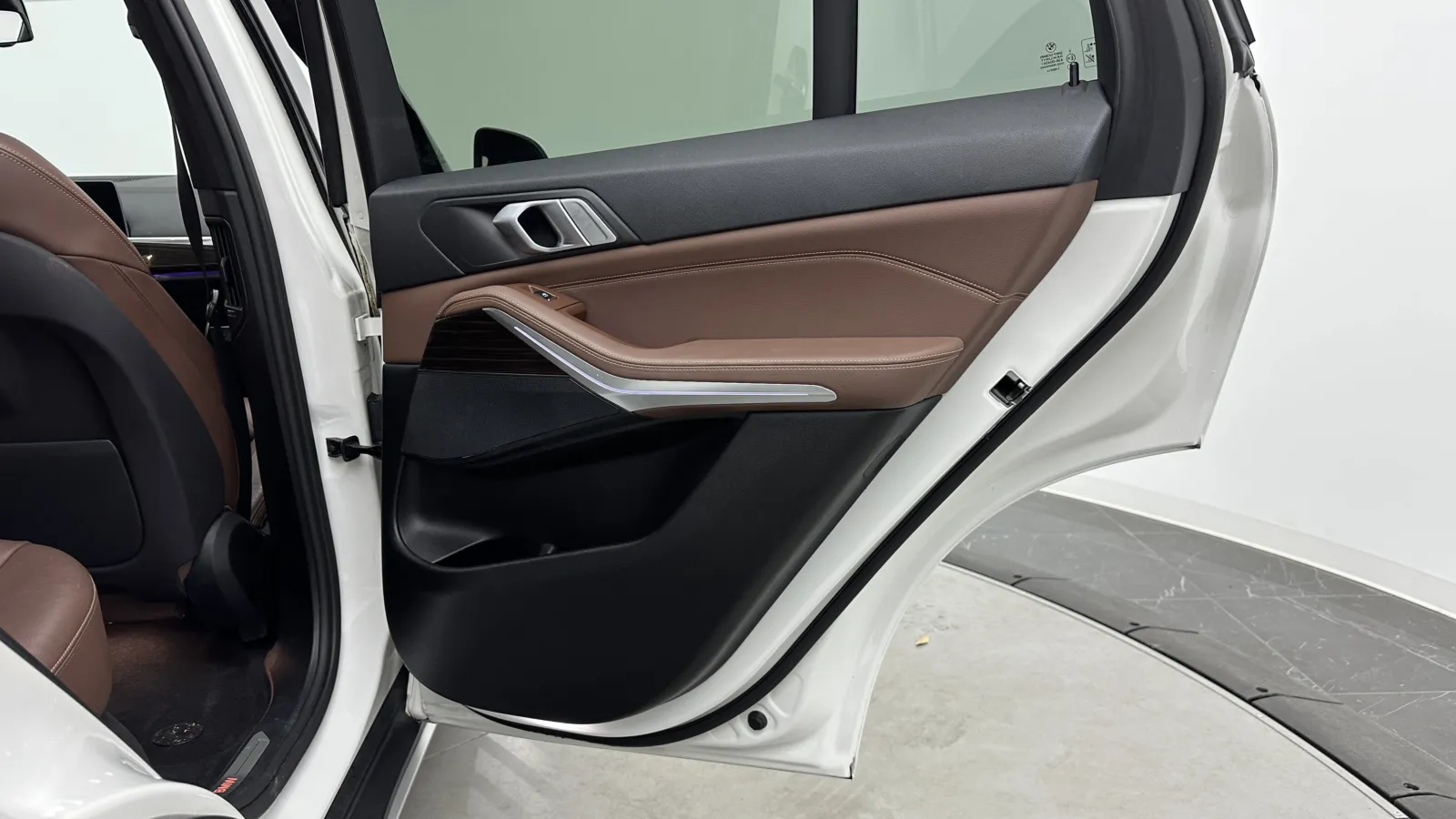 BMW X5 photo 30