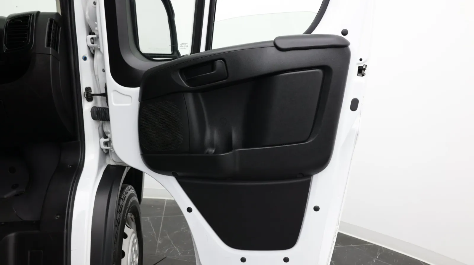 Ram Cargo Van photo 24