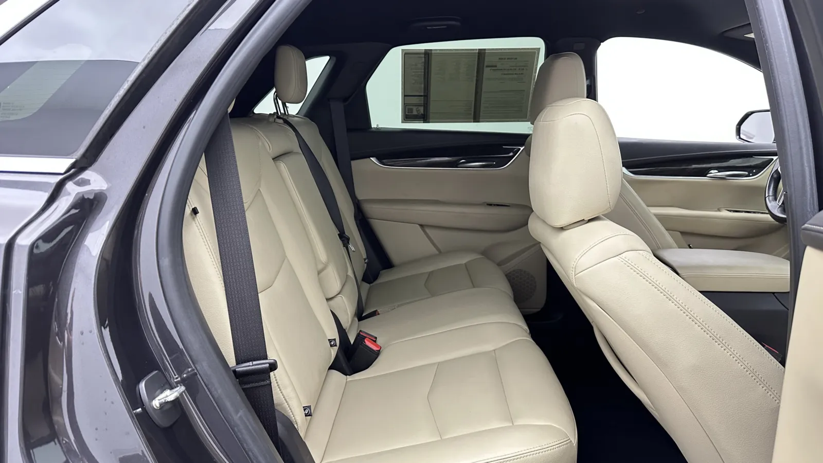 Cadillac XT5 photo 29