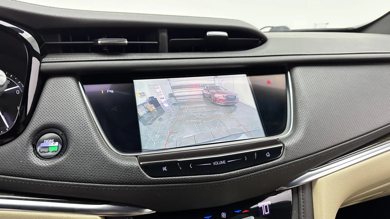 Cadillac XT5 photo 22