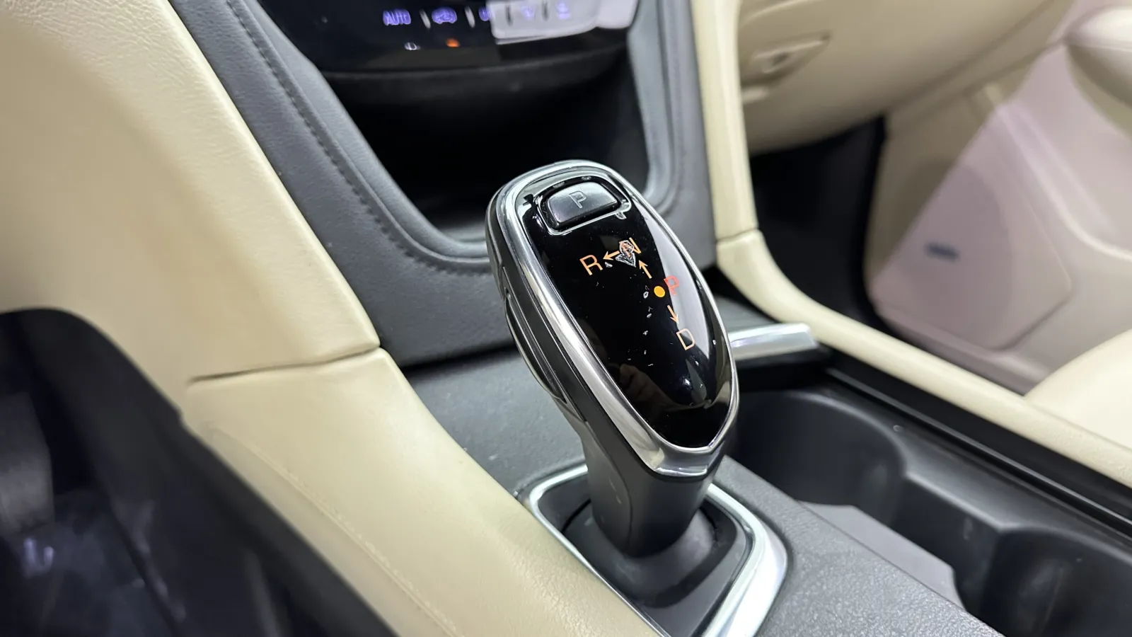Cadillac XT5 photo 15