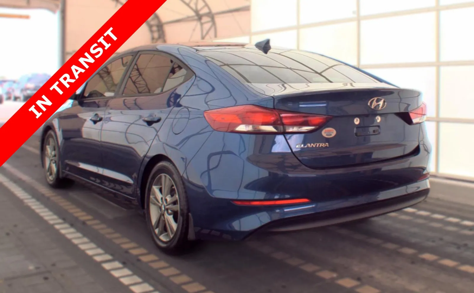 Hyundai Elantra photo 5