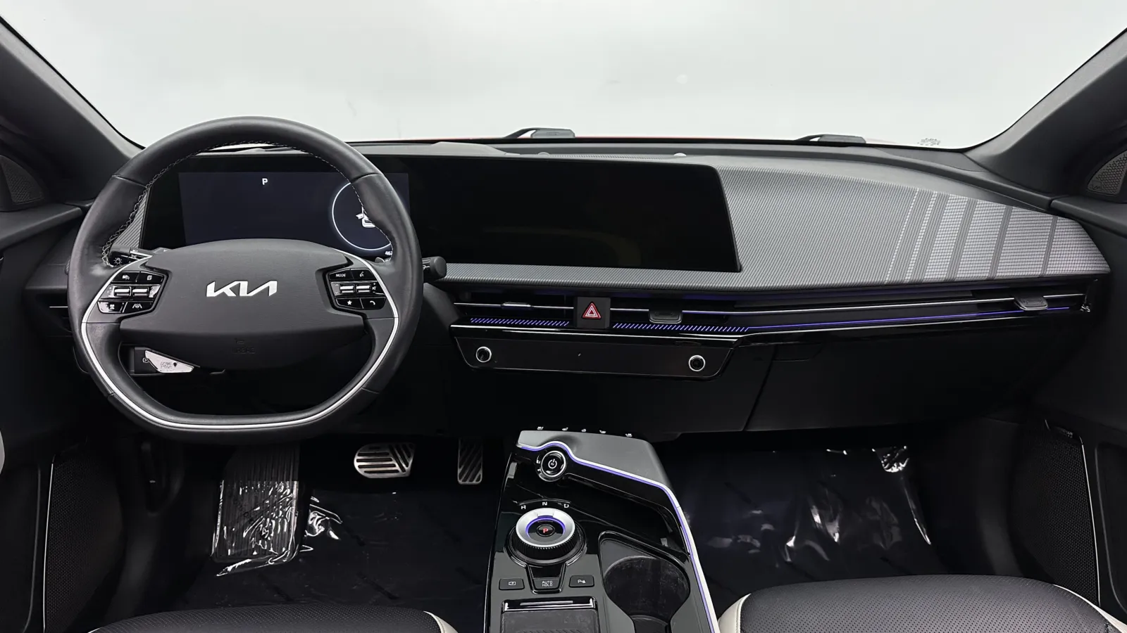Kia EV6 photo 28