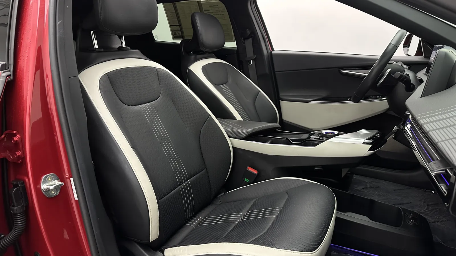 Kia EV6 photo 38