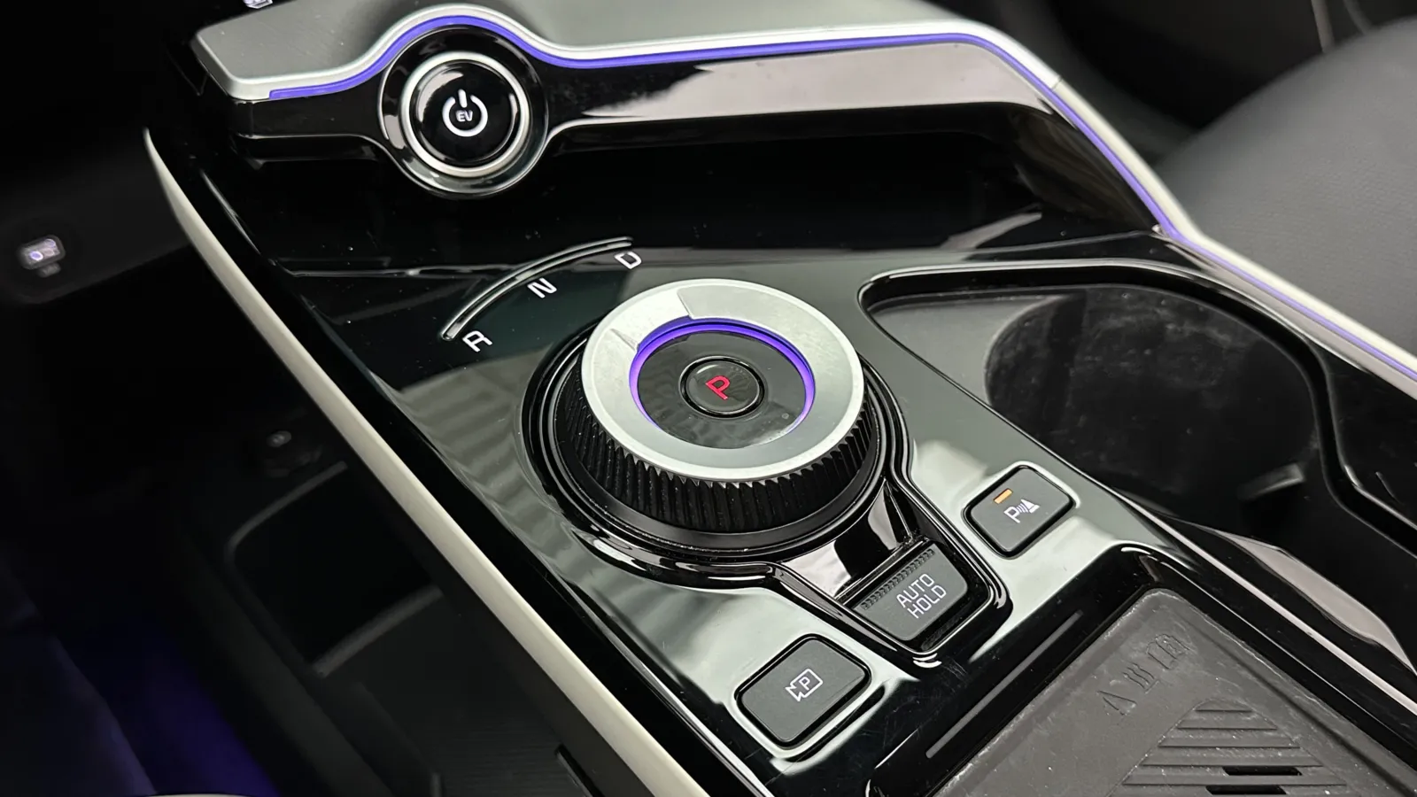 Kia EV6 photo 18