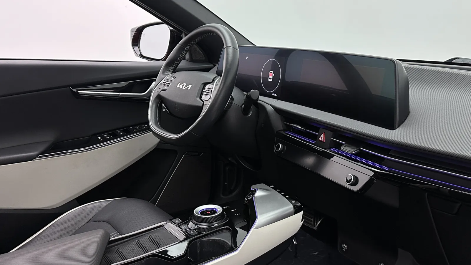 Kia EV6 photo 35