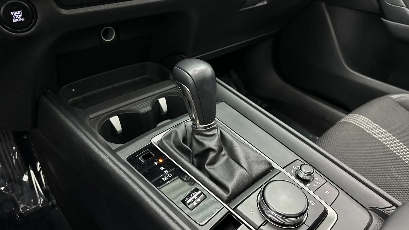Mazda CX-50 photo 18