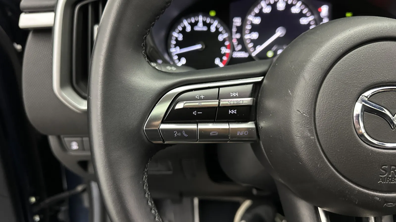 Mazda CX-50 photo 22