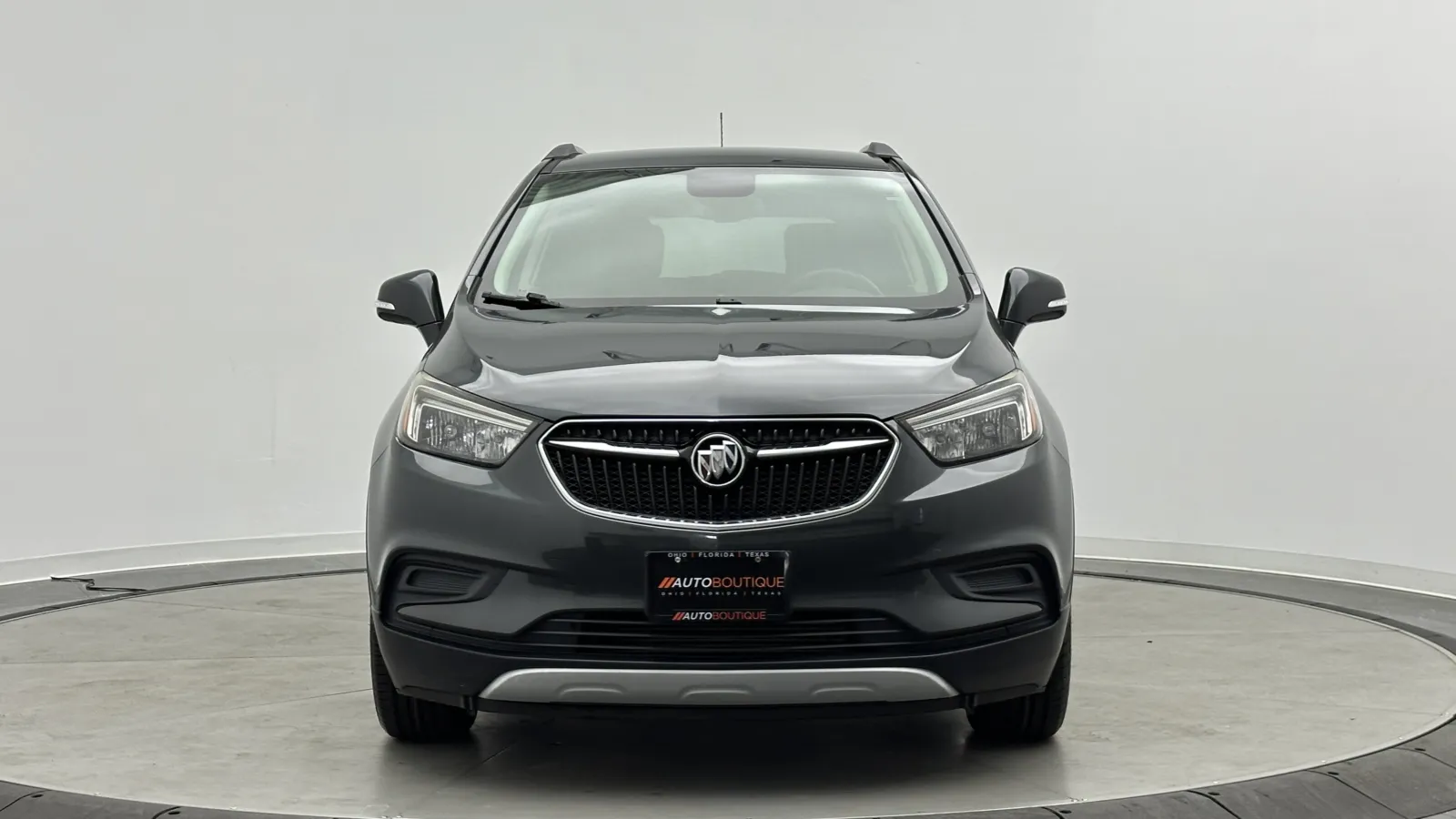 Buick Encore photo 2