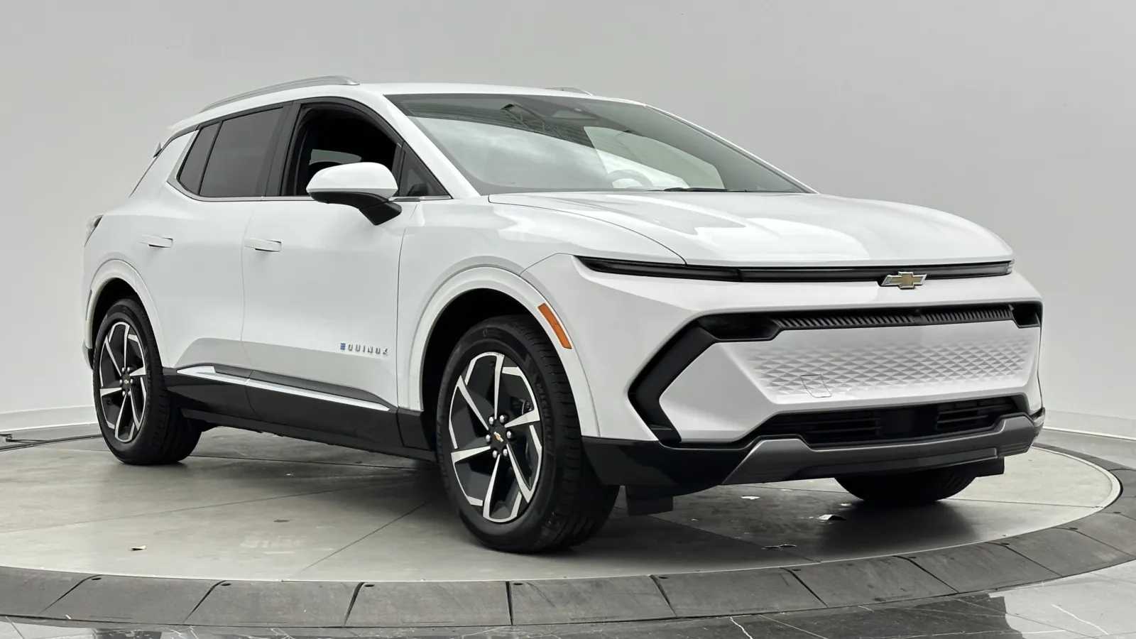 Chevrolet Equinox photo 3
